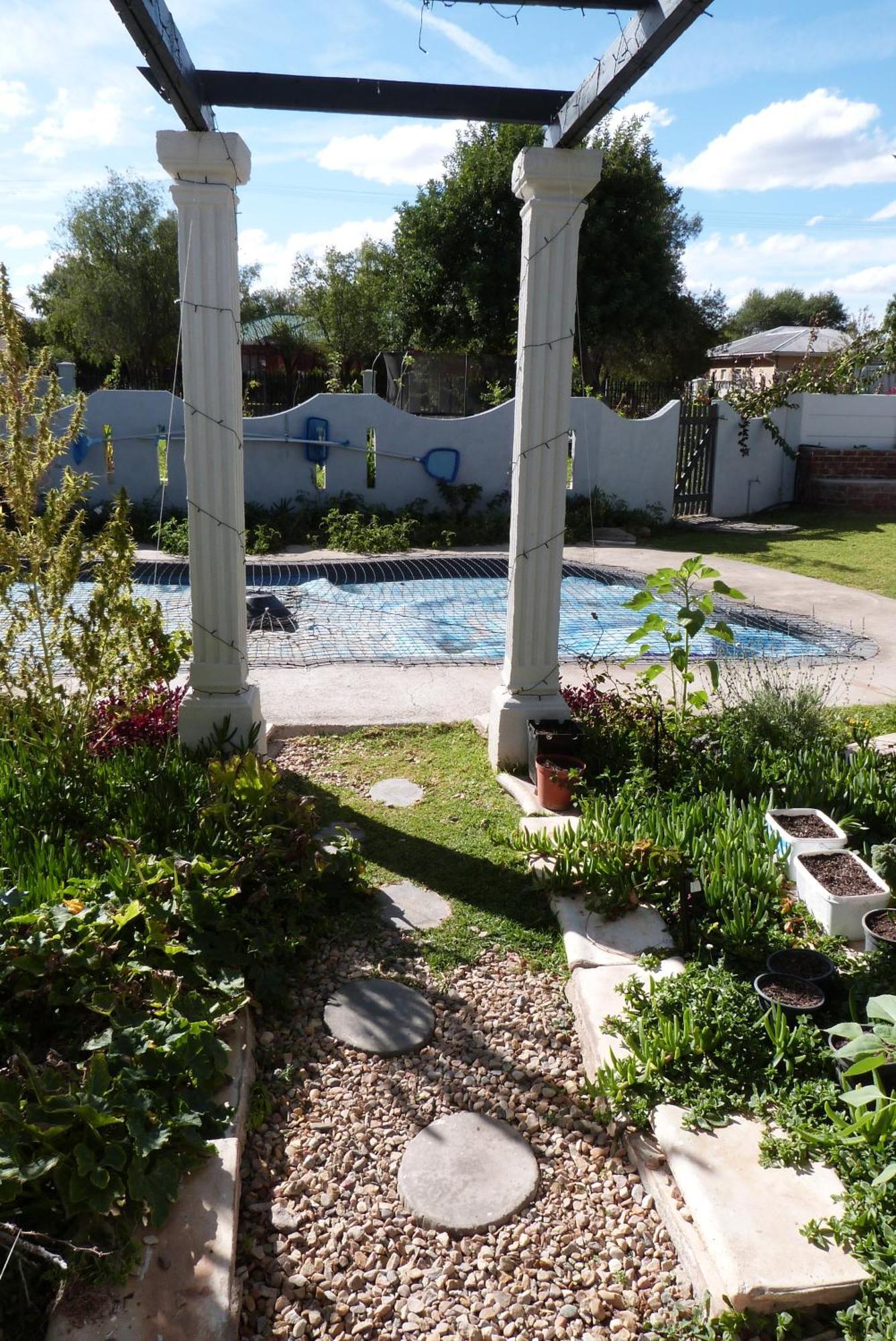Hannah's Haven Studio Deluxe Apartment Beaufort West Bagian luar foto